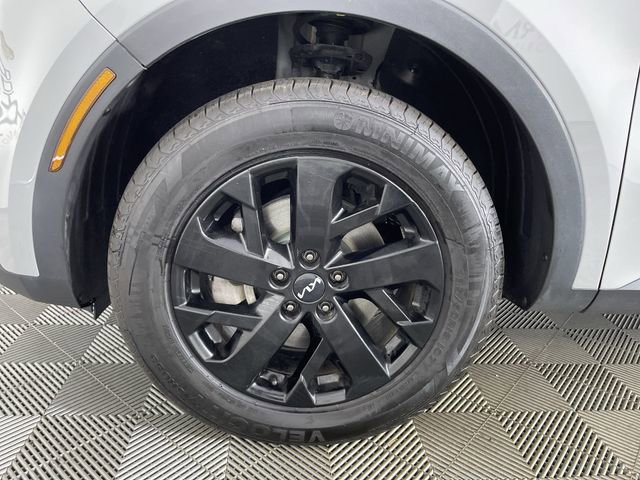 Used 2022 Kia Sorento S w/ Panoramic Sunroof Package AWD/4WD image 17