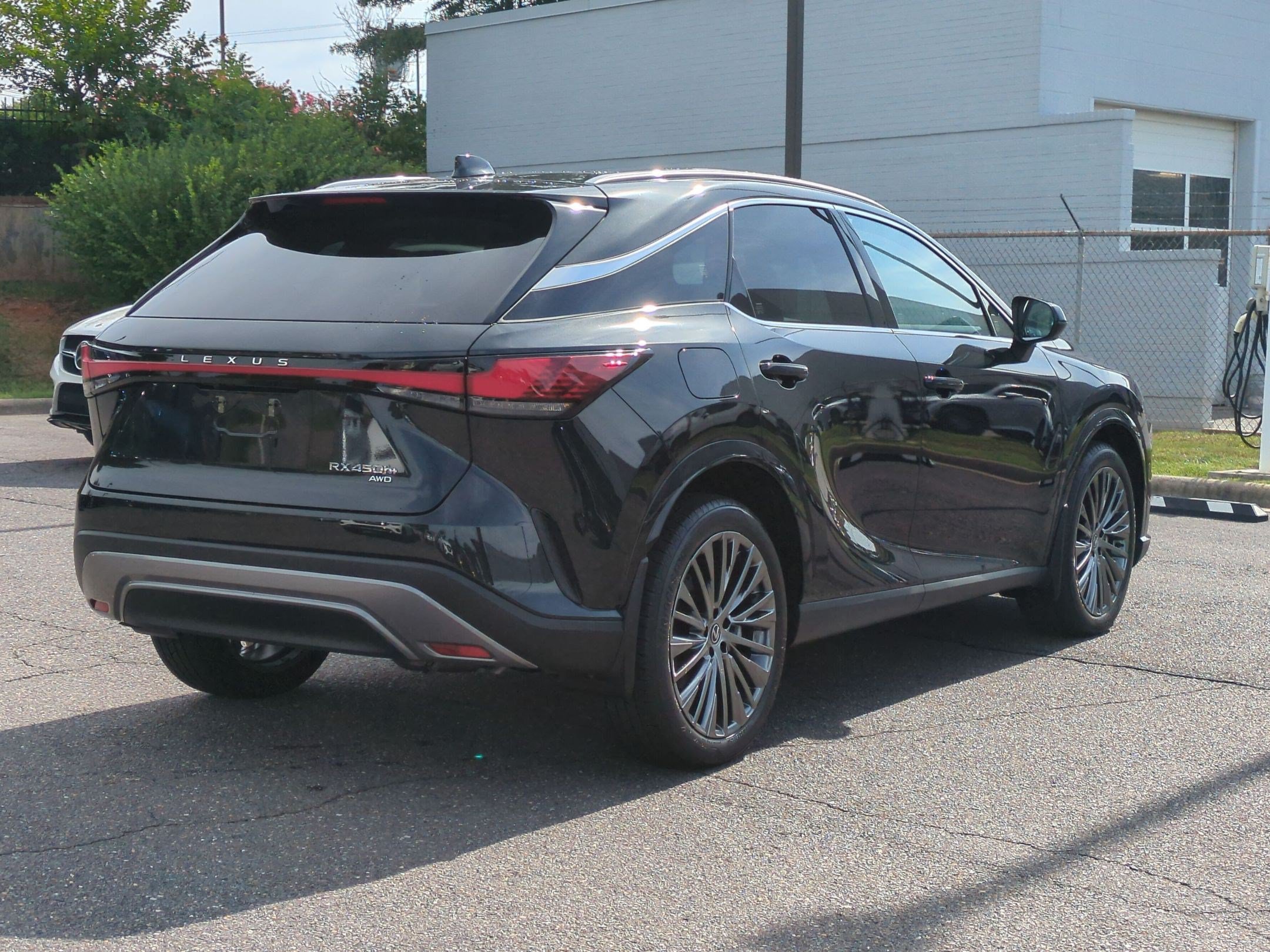 Used 2025 Lexus RX 450h AWD w/ Convenience Package image 3