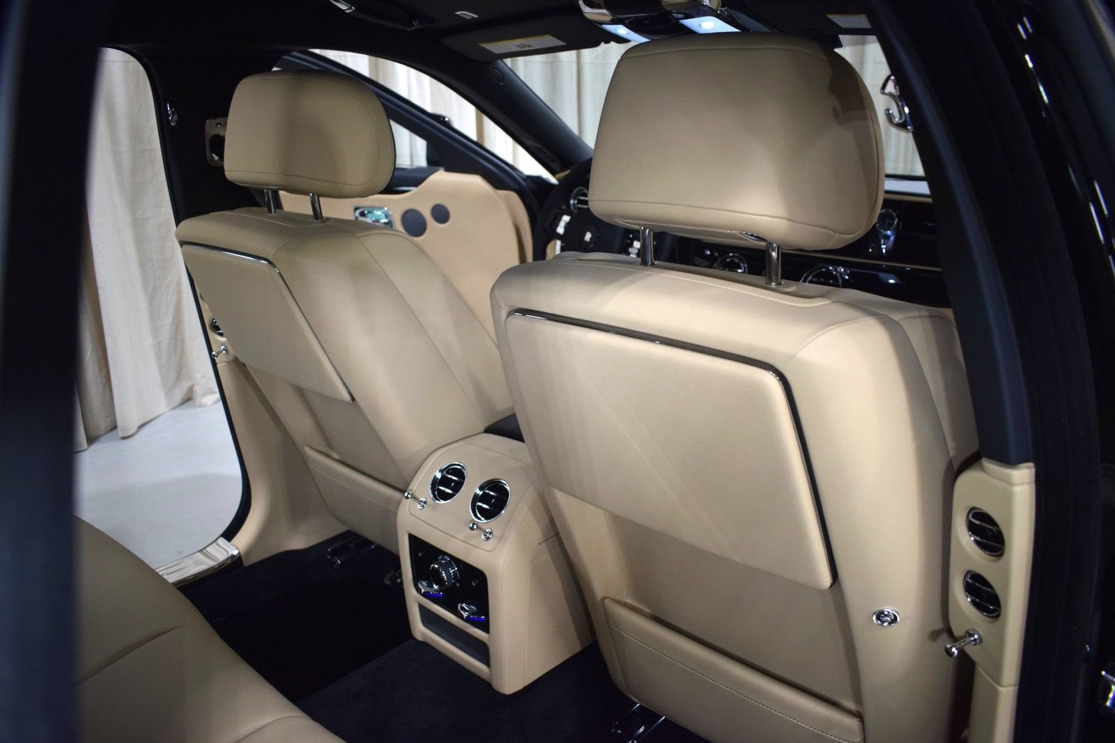 New 2026 Rolls-Royce Ghost AWD/4WD image 21
