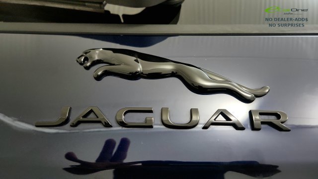 Used 2025 Jaguar F-PACE R-Dynamic S AWD/4WD image 37