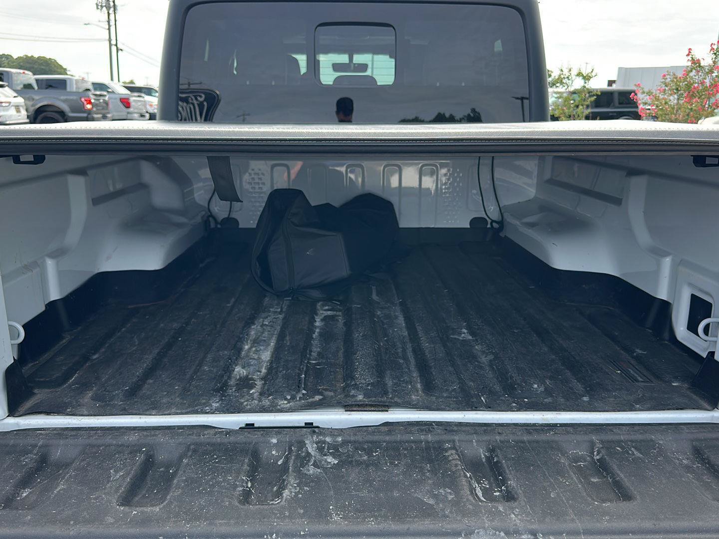 Used 2022 Jeep Gladiator Overland w/ Popular Equipment Package AWD/4WD image 13