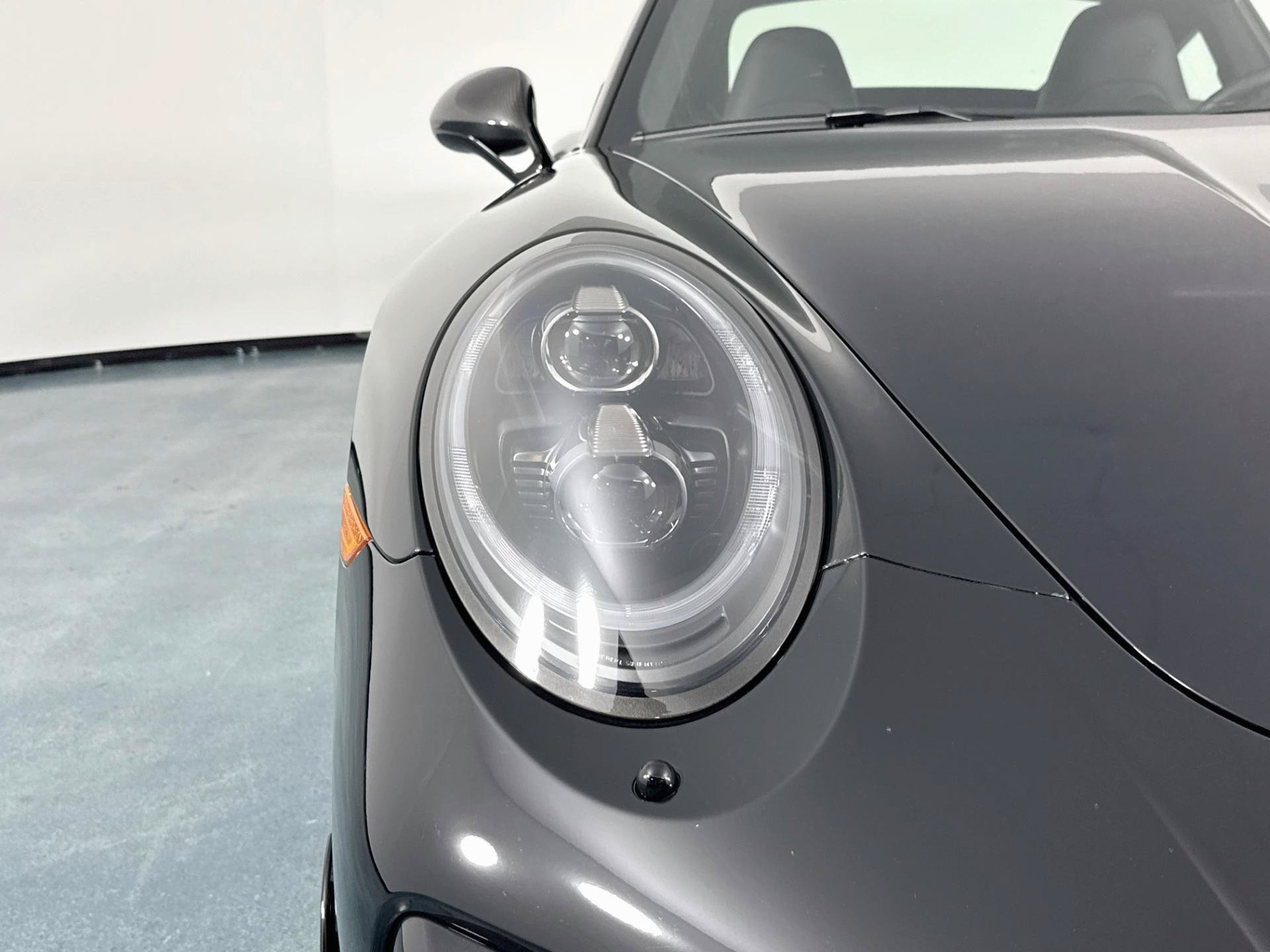 Used 2018 Porsche 911 Turbo S AWD/4WD image 68
