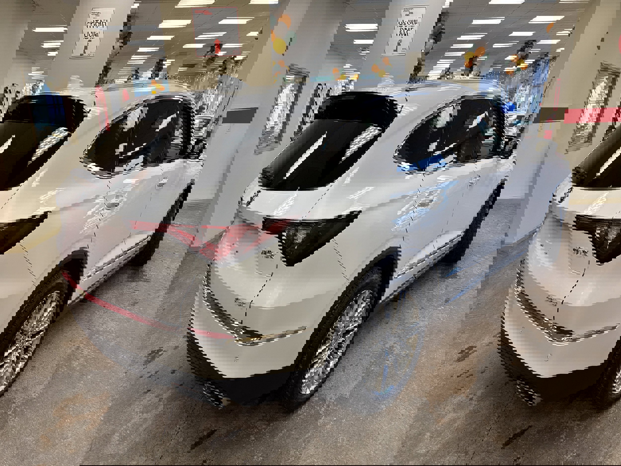 Used 2023 Acura MDX SH-AWD w/ Advance Package image 21