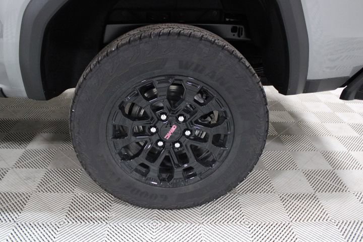 New 2026 GMC Canyon Elevation w/ Convenience Package image 47