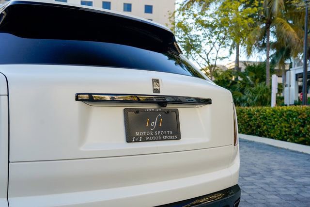Used 2023 Rolls-Royce Cullinan Black Badge w/ Driver's Package image 46