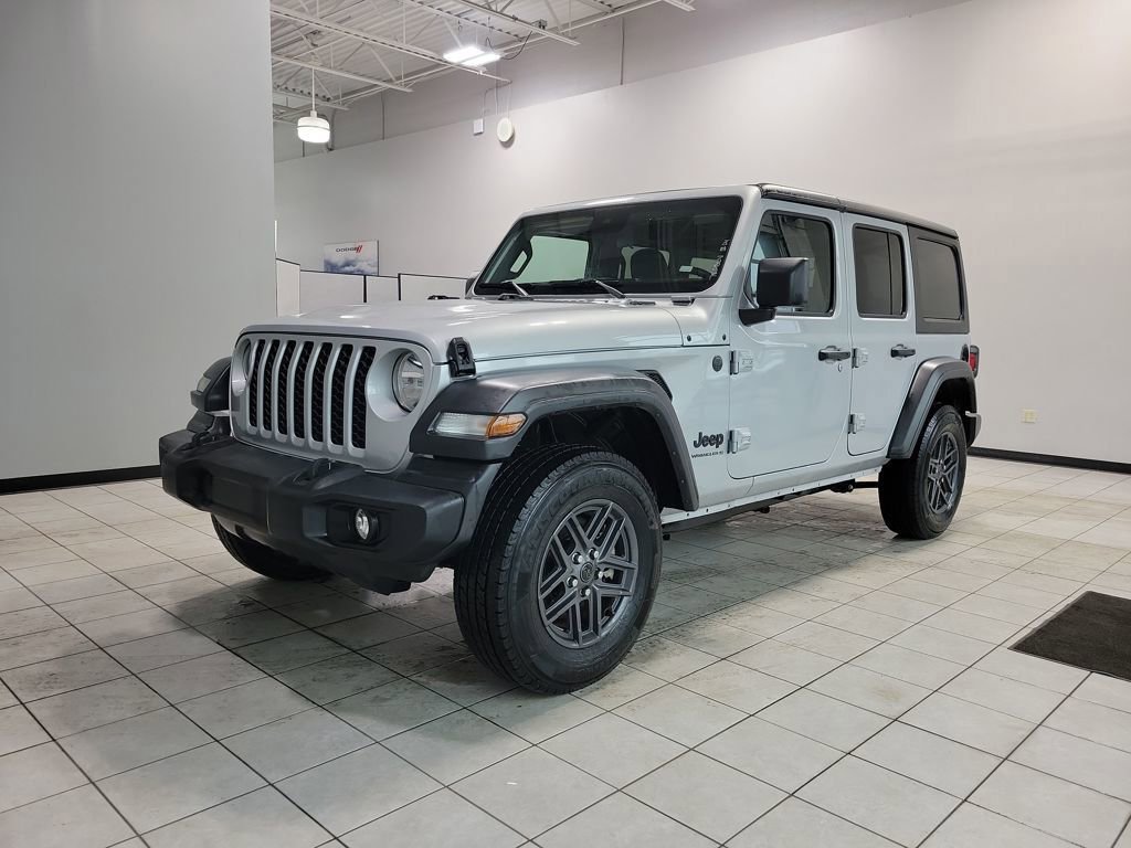 Used 2024 Jeep Wrangler Sport S image 2