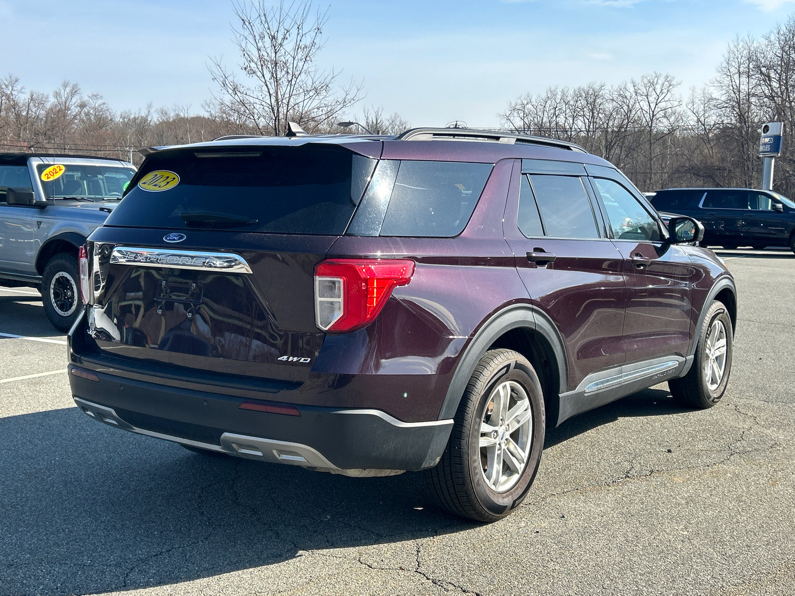 Certified 2023 Ford Explorer XLT w/ Equipment Group 202A AWD/4WD image 2
