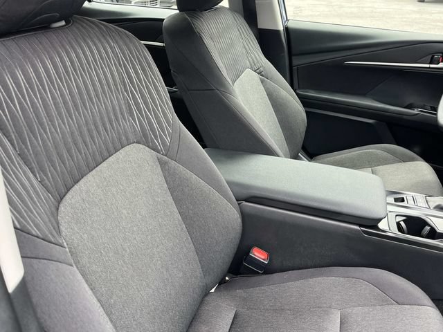 Used 2025 Toyota Camry LE w/ Convenience Package FWD image 27