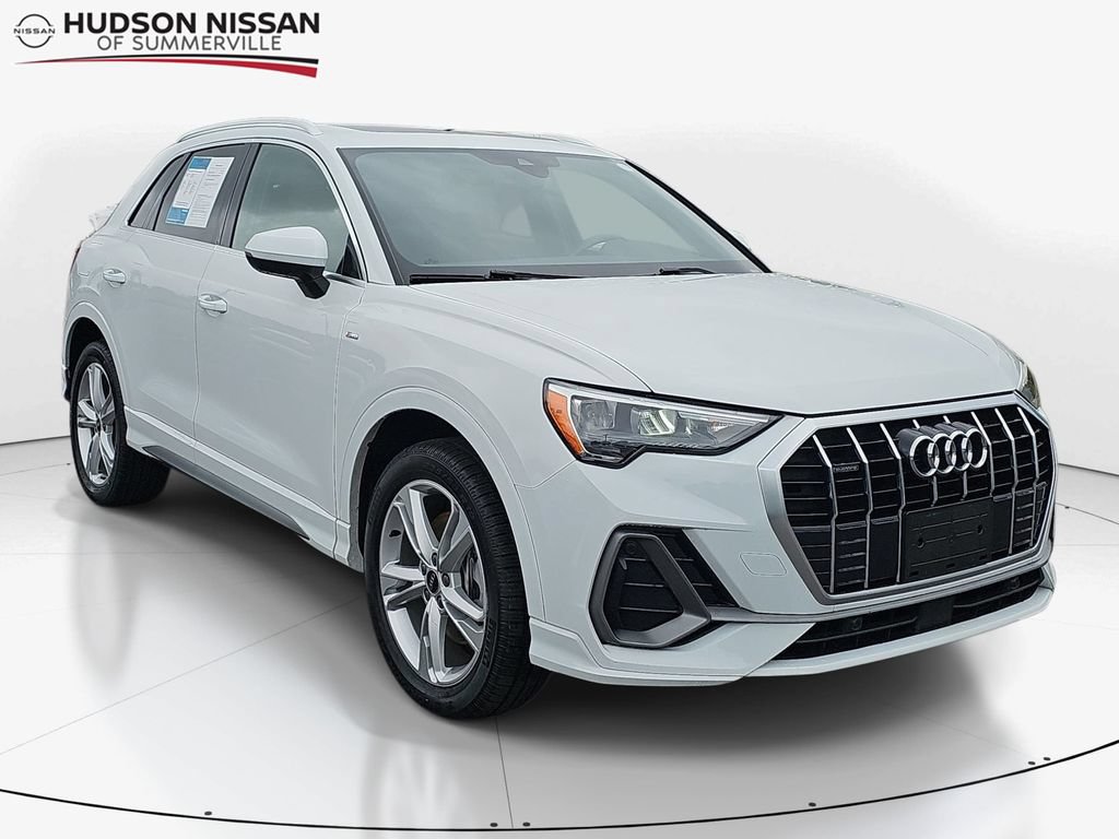 Used 2021 Audi Q3 2.0T Premium w/ Convenience Package AWD/4WD image 1