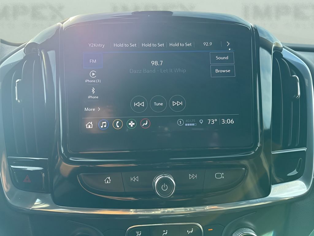 Used 2022 Chevrolet Traverse LT image 18