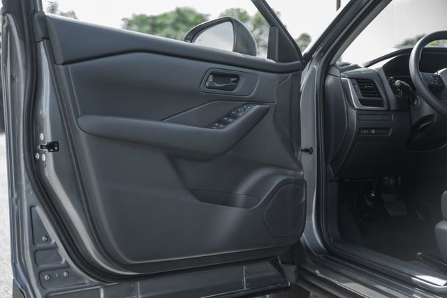 New 2026 Nissan Rogue S image 36