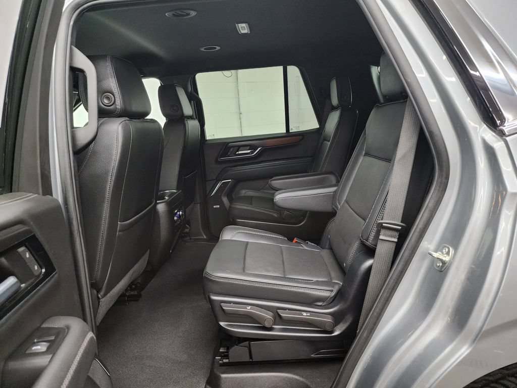 Used 2025 GMC Yukon Denali AWD/4WD image 25