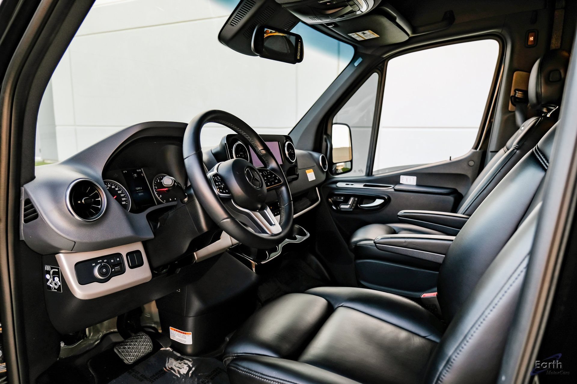 Used 2022 Mercedes-Benz Sprinter 3500 image 2