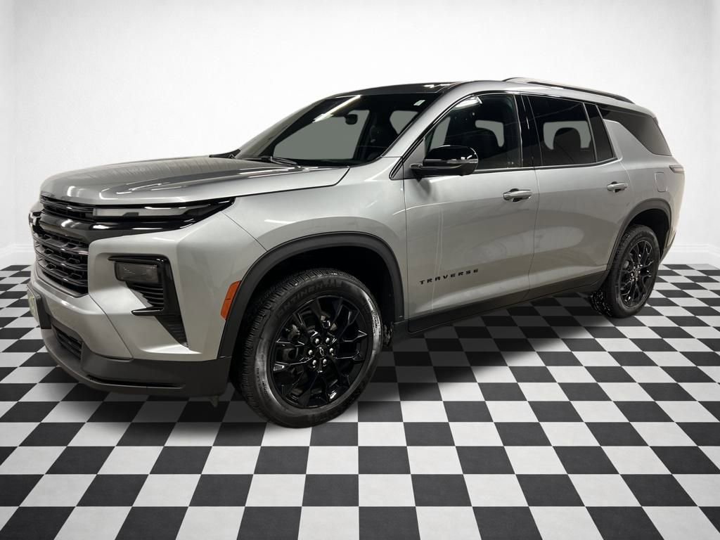 Certified 2024 Chevrolet Traverse LT w/ Midnight/Sport Edition image 5