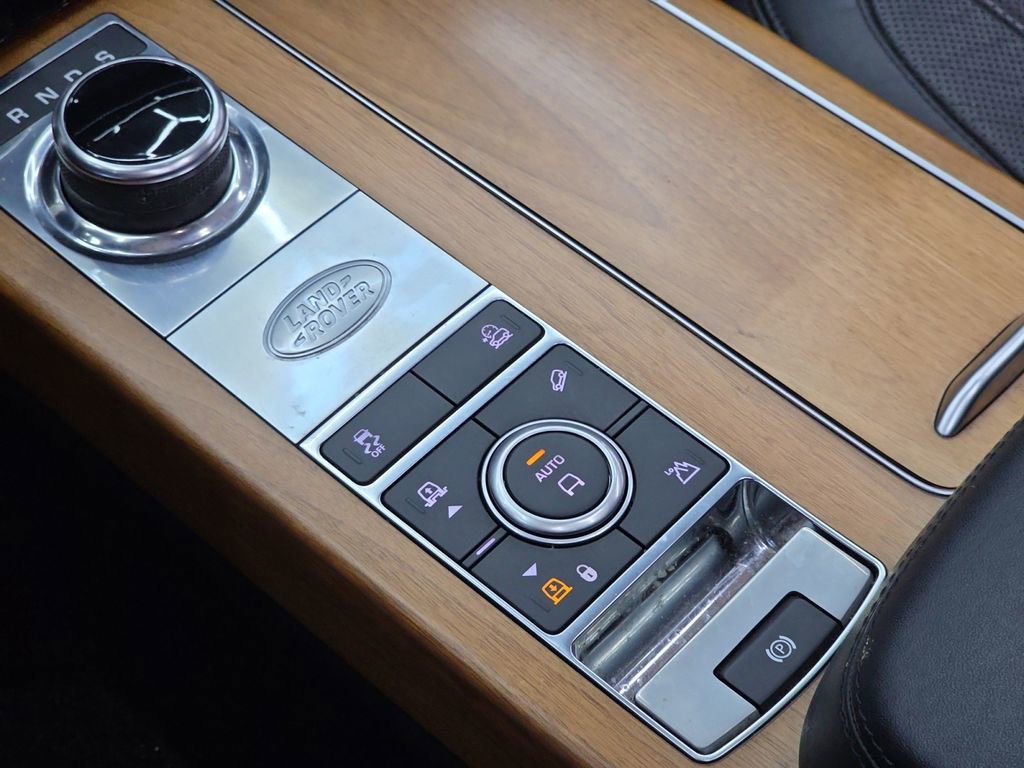 Used 2018 Land Rover Range Rover Long Wheelbase Supercharged image 31