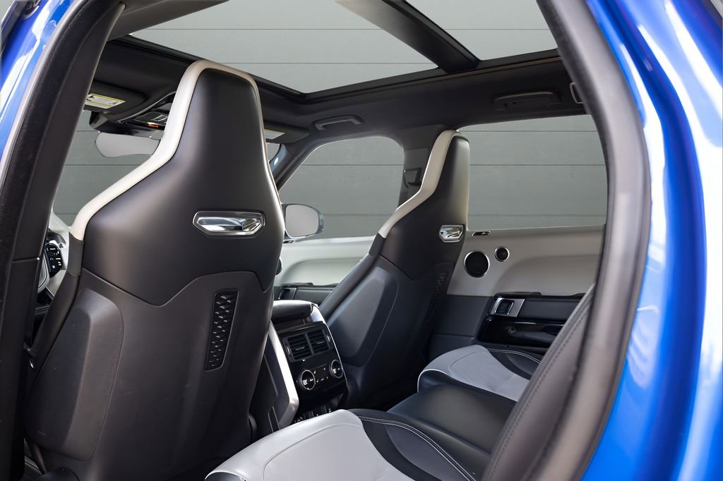 Used 2020 Land Rover Range Rover Sport SVR image 59