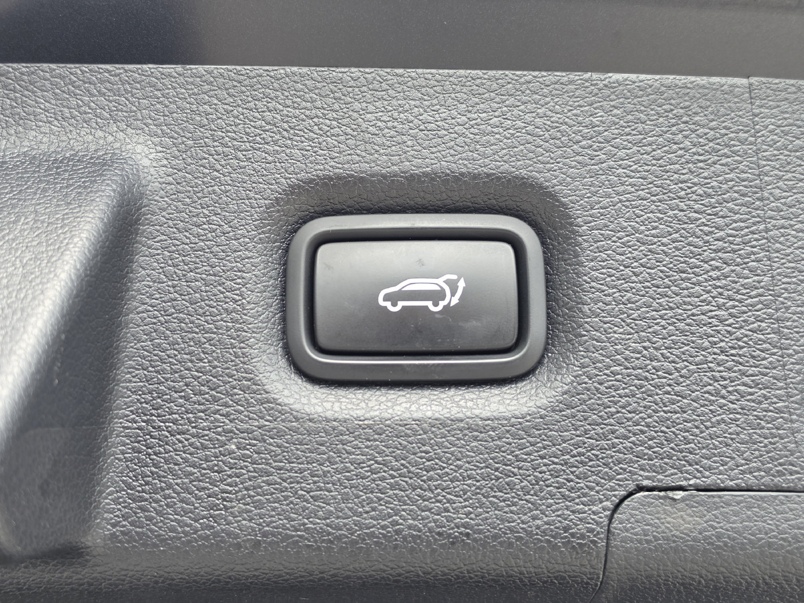Used 2022 Hyundai Santa Fe SEL w/ Convenience Package FWD image 14