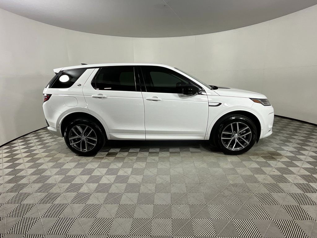 Used 2025 Land Rover Discovery Sport S image 5