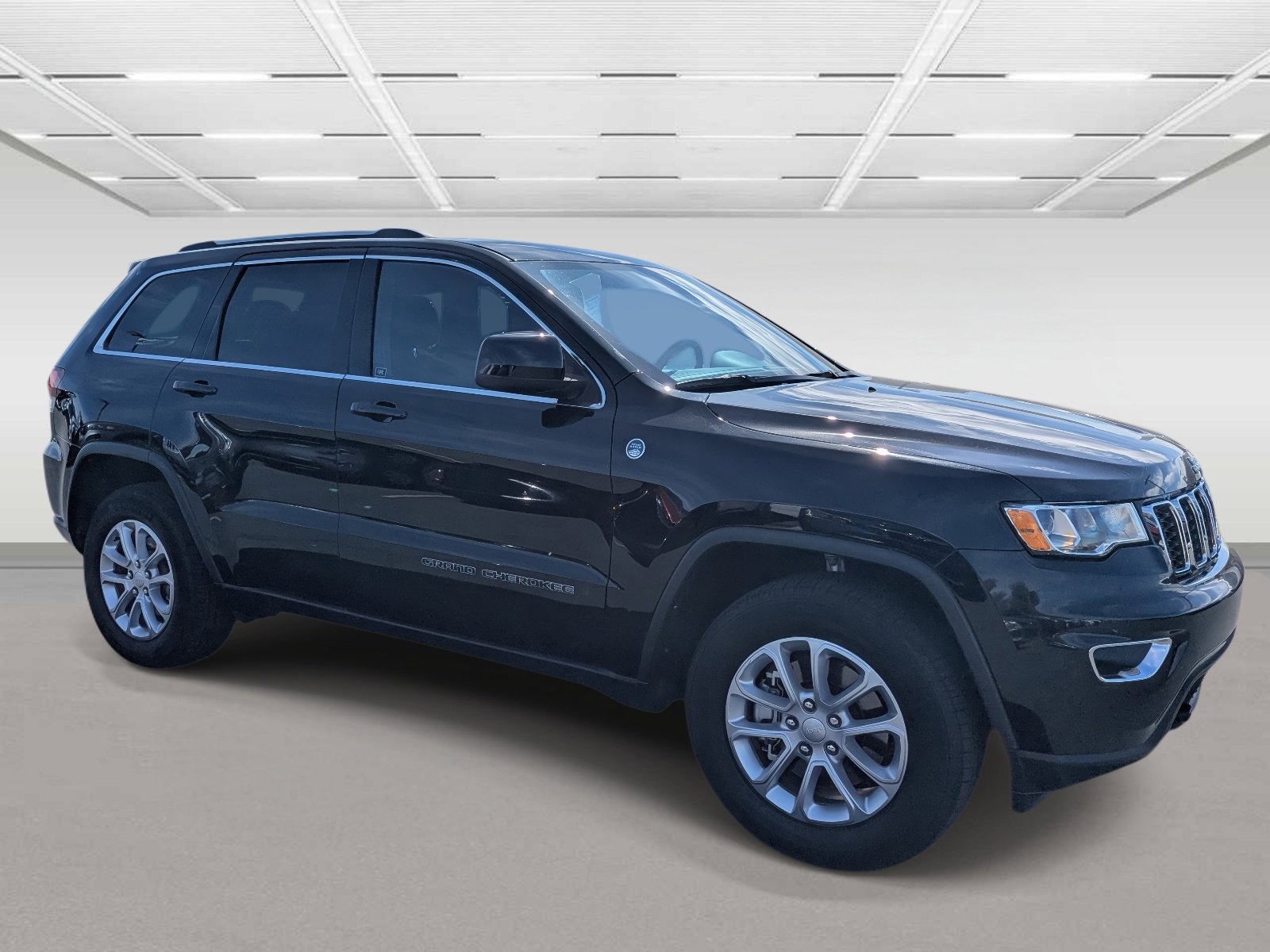 Used 2021 Jeep Grand Cherokee Laredo AWD/4WD image 7