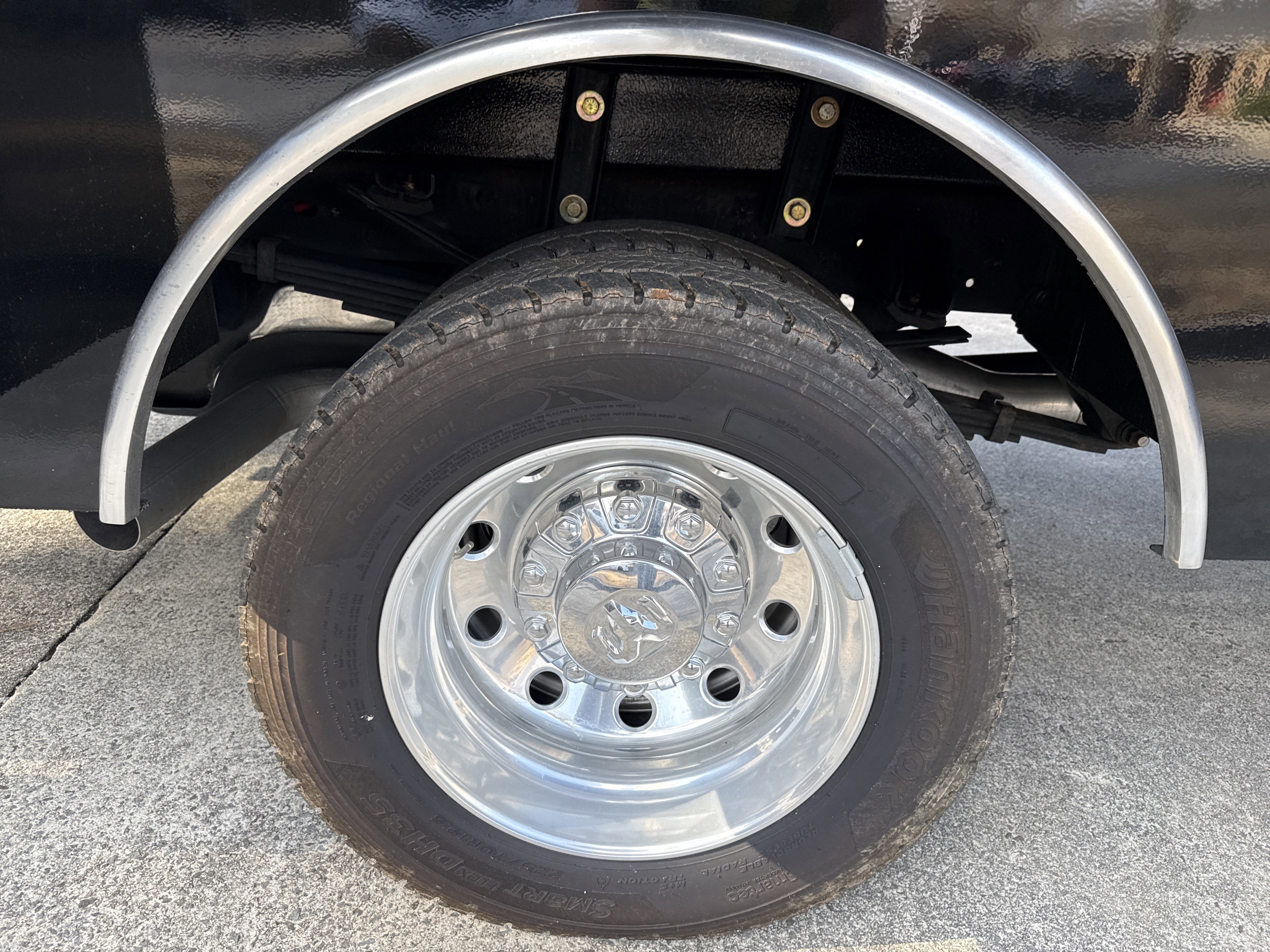 New 2024 RAM 5500 Laramie image 21