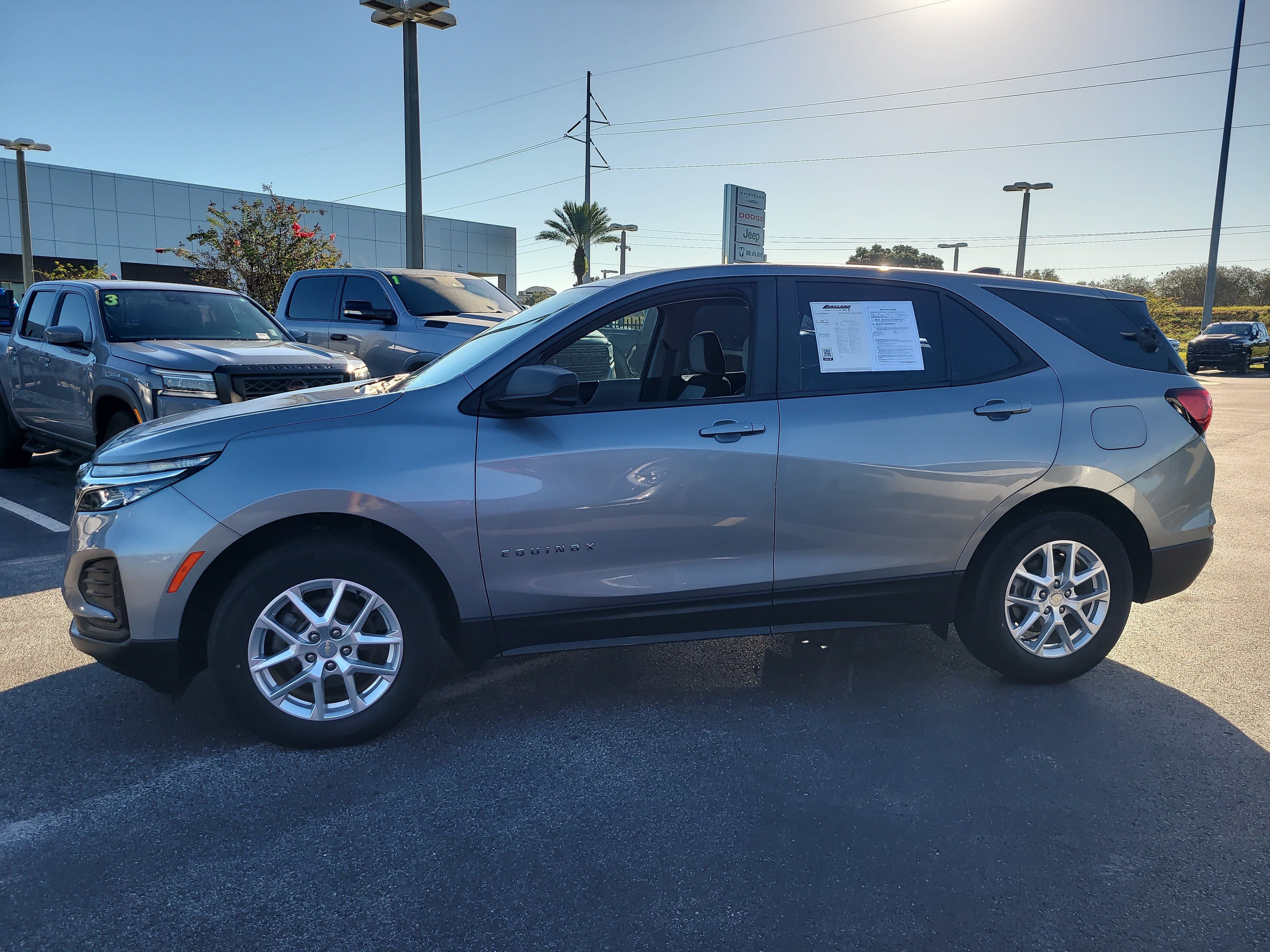 Used 2023 Chevrolet Equinox LS w/ Driver Confidence II Package FWD image 7