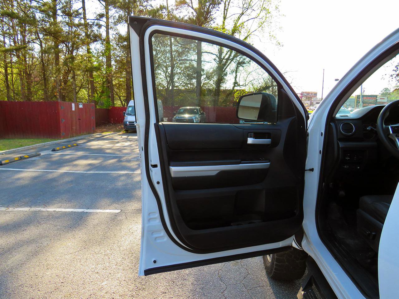 Used 2014 Toyota Tundra SR5 w/ SR5 Upgrade Package image 13