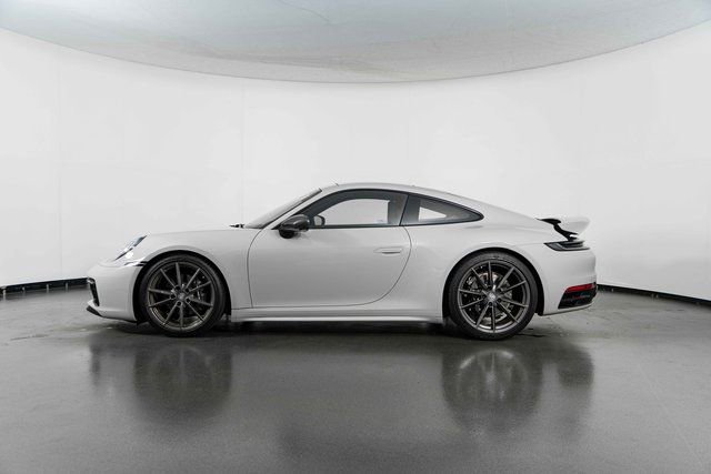 Used 2024 Porsche 911 Carrera T image 5