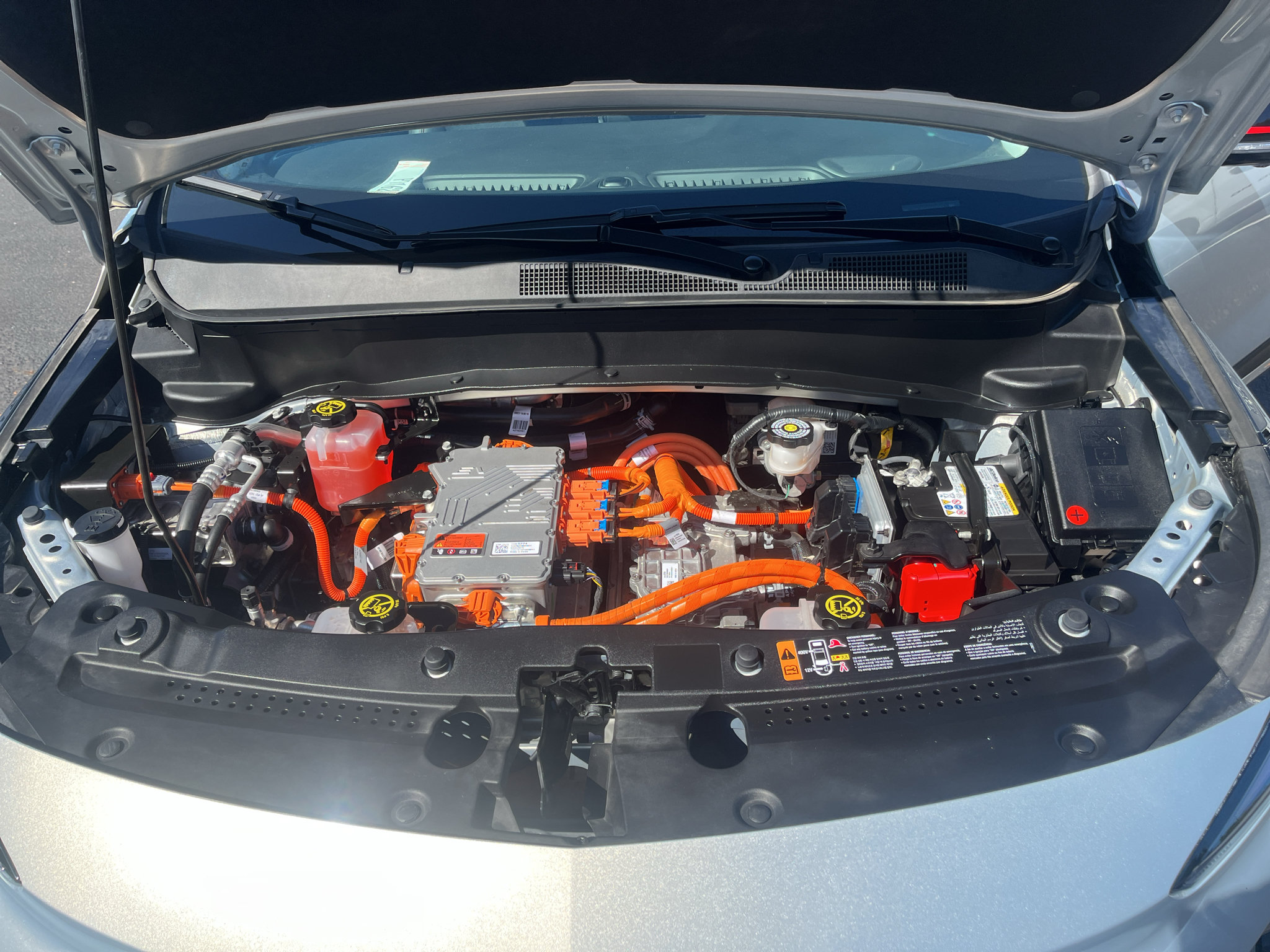 Used 2023 Chevrolet Bolt EUV Premier w/ Sun & Sound Package FWD image 11