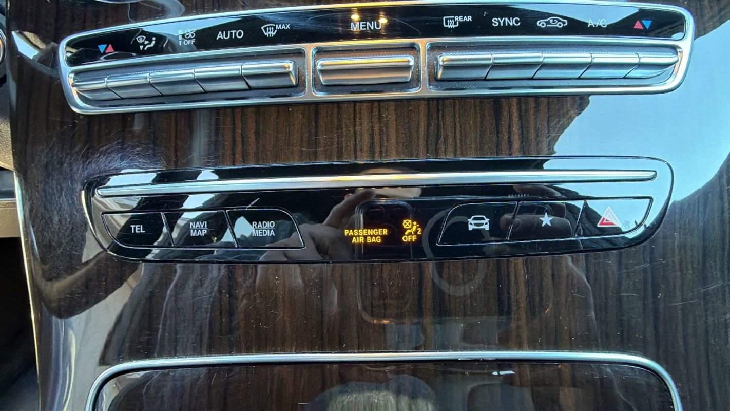 Used 2022 Mercedes-Benz GLC 300 4MATIC image 22