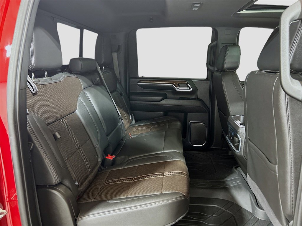 Used 2024 Chevrolet Silverado 2500 High Country w/ Technology Package image 25