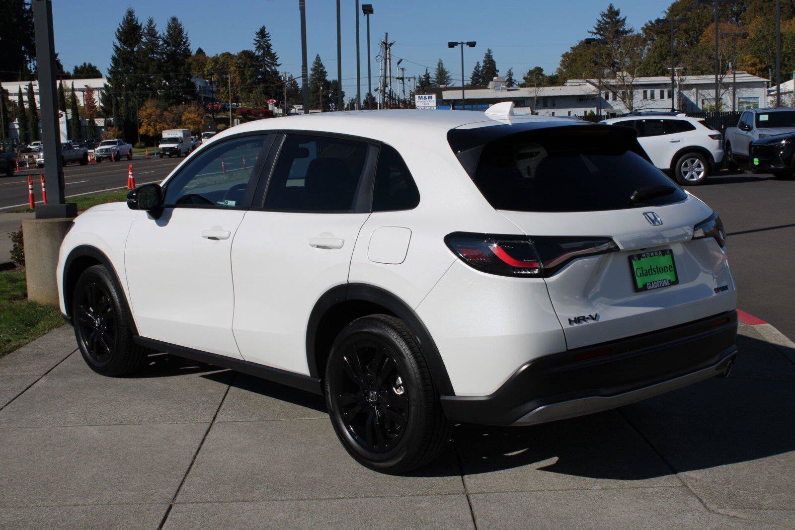 Used 2026 Honda HR-V Sport image 3