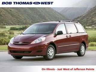 Used 2010 Toyota Sienna XLE image 1