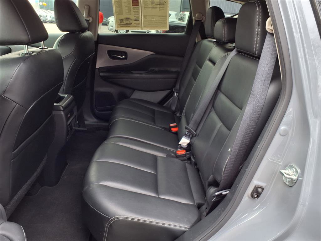 Used 2023 Nissan Murano SV w/ SV Midnight Edition Package image 10