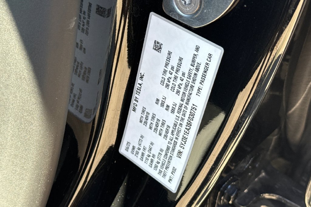 Used 2025 Tesla Model 3 Long Range RWD image 26