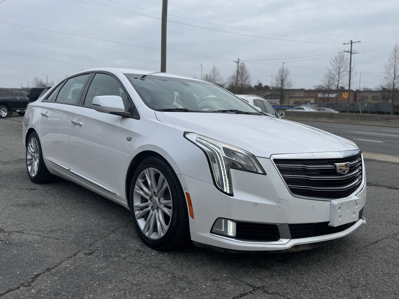 Used 2018 Cadillac XTS Luxury image 2