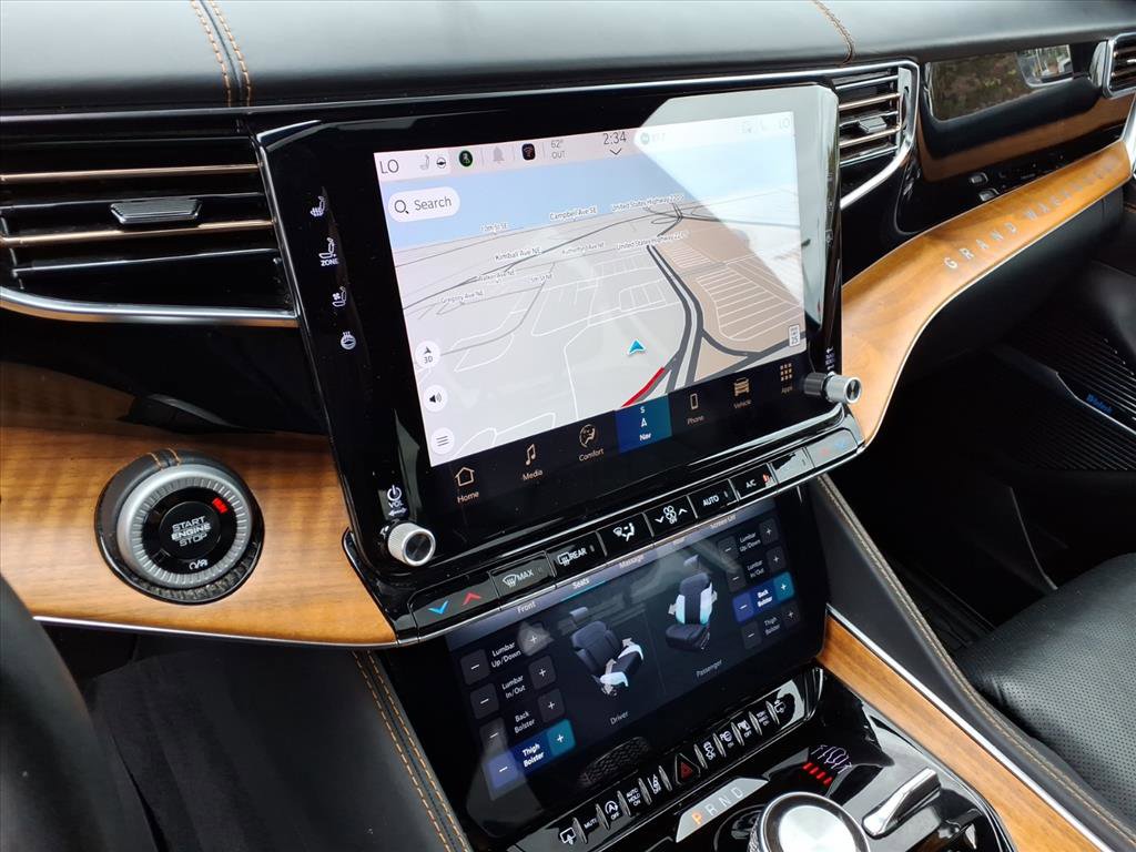 Used 2024 Jeep Grand Wagoneer L Series III image 14