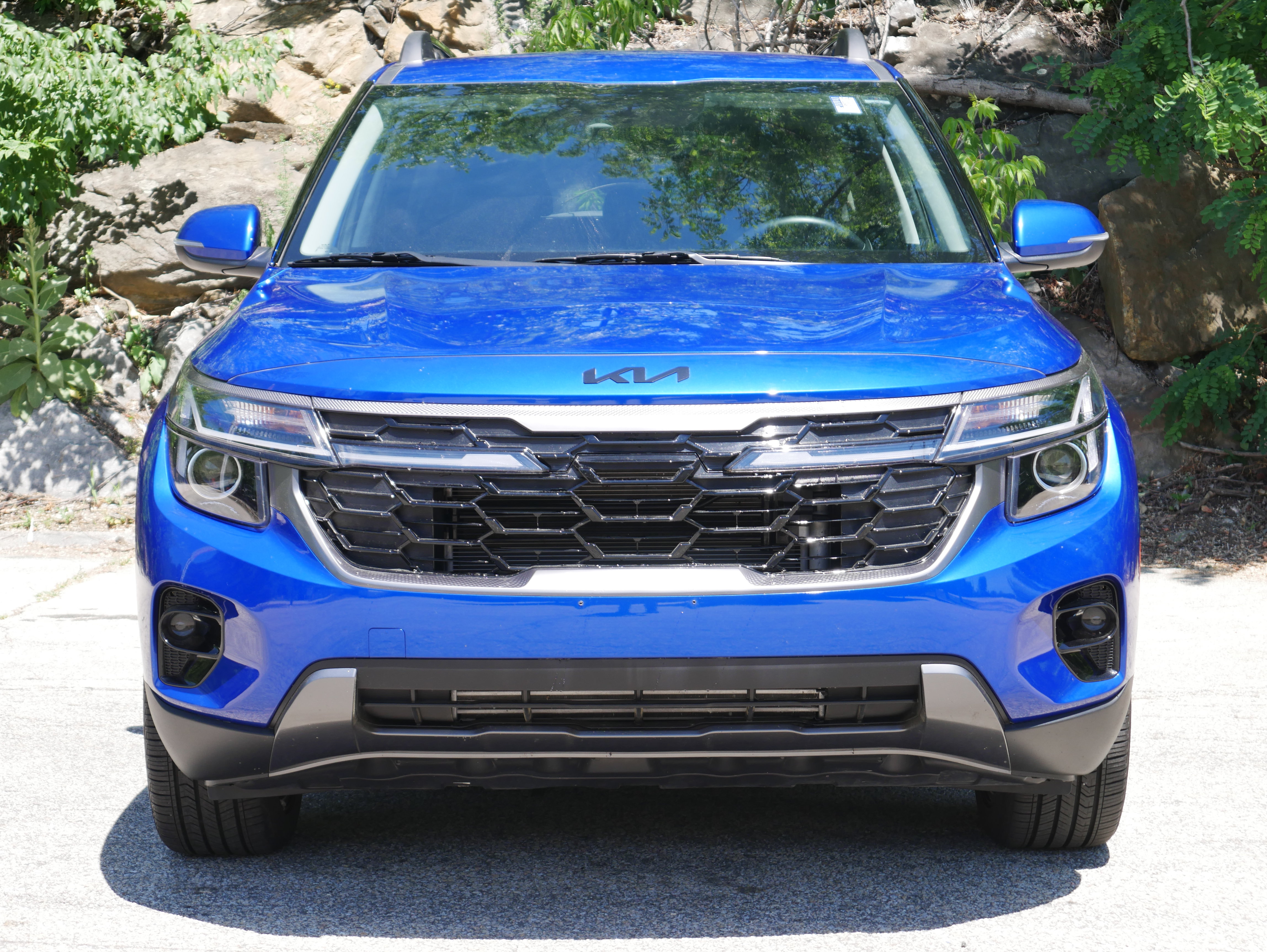 Certified 2025 Kia Seltos X-Line AWD/4WD image 2