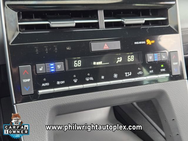 Used 2019 Toyota Avalon Limited image 24