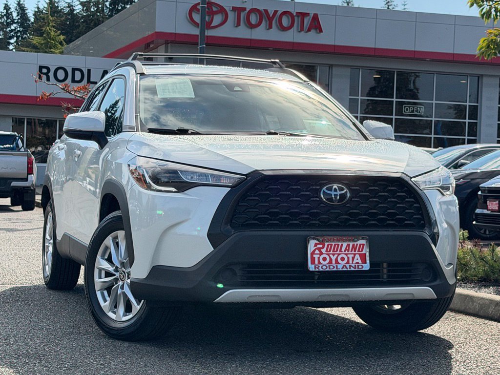 Certified 2022 Toyota Corolla Cross LE w/ Black Badges Package (TMS)