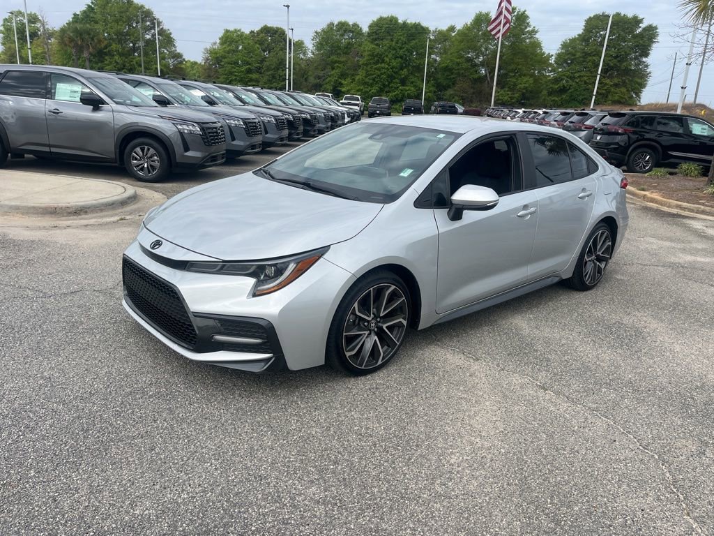 Used 2020 Toyota Corolla SE image 3