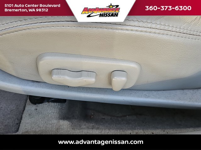 Used 2000 Nissan Maxima SE image 10