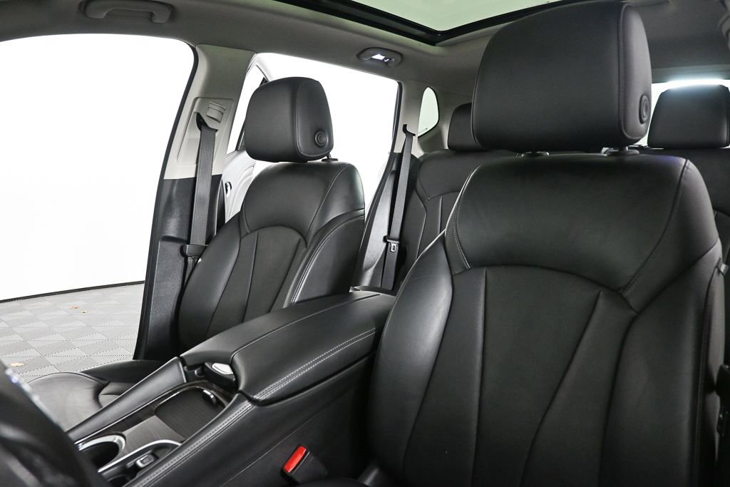 Used 2019 Buick Envision Essence image 5