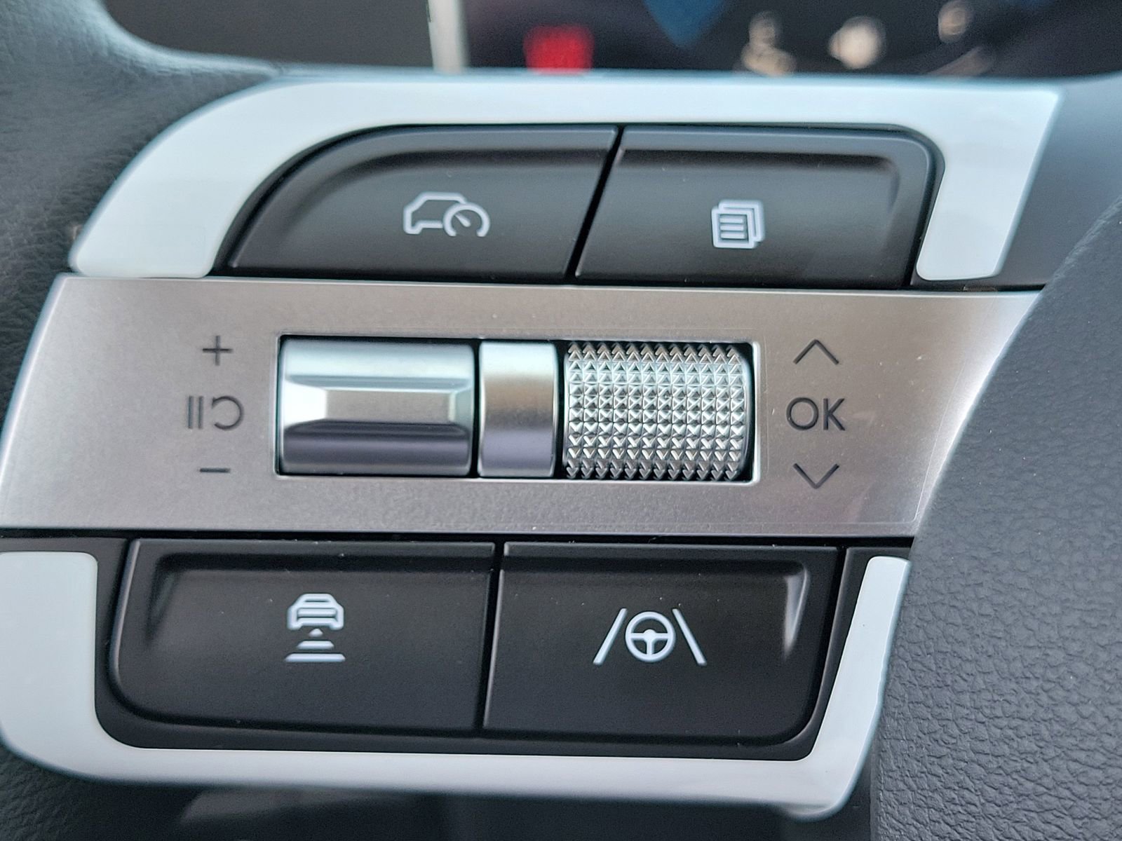 New 2026 Hyundai Tucson SEL image 8