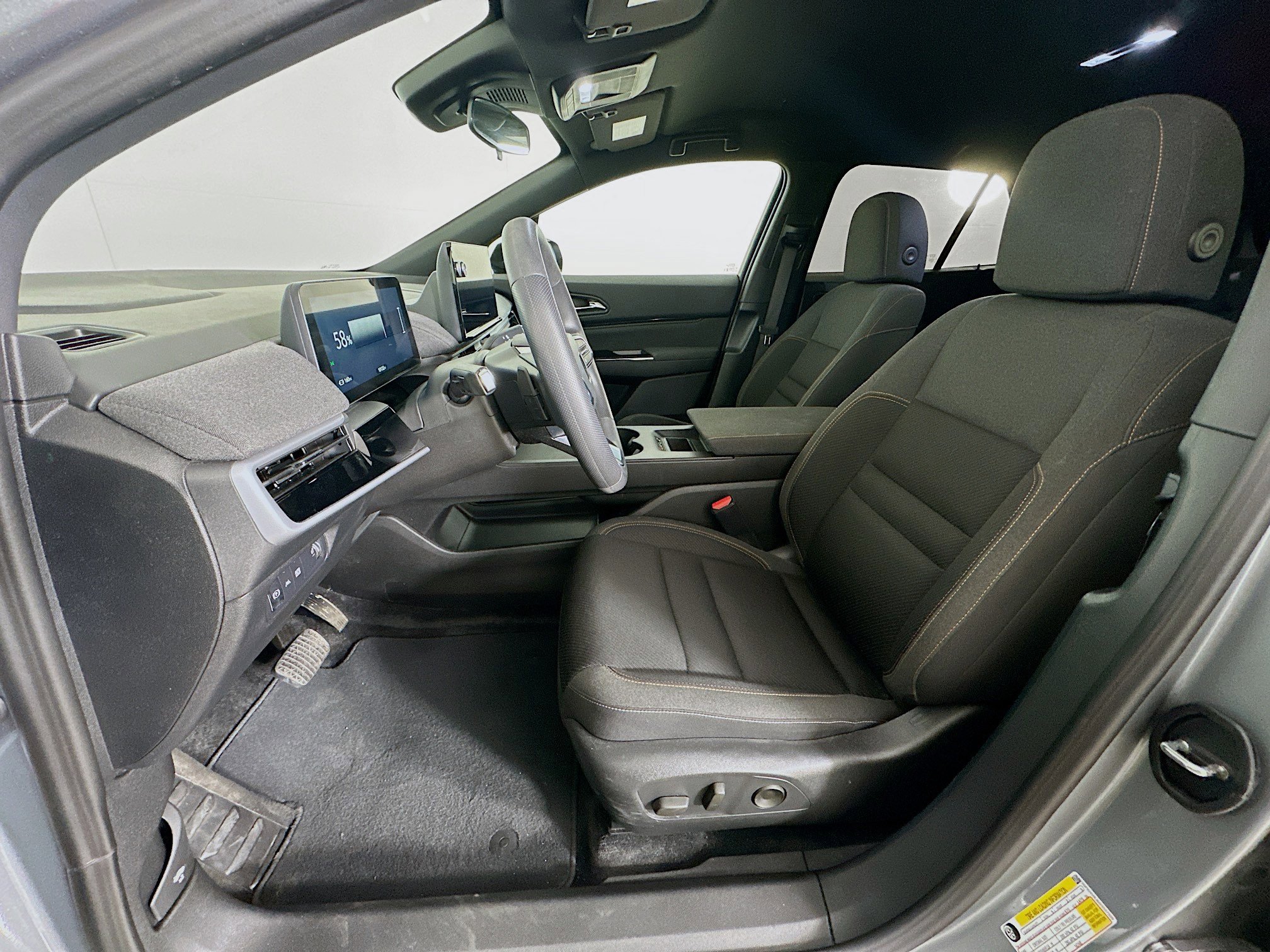 Used 2024 Honda Prologue EX image 13