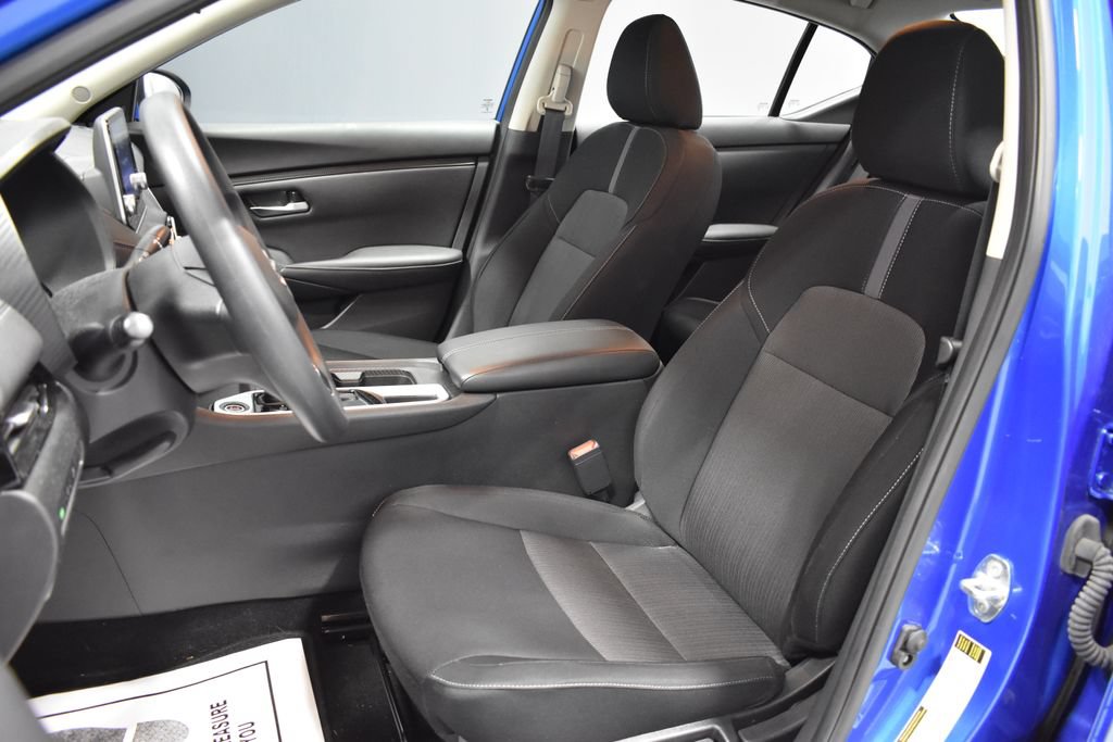 Certified 2023 Nissan Sentra SV FWD image 5