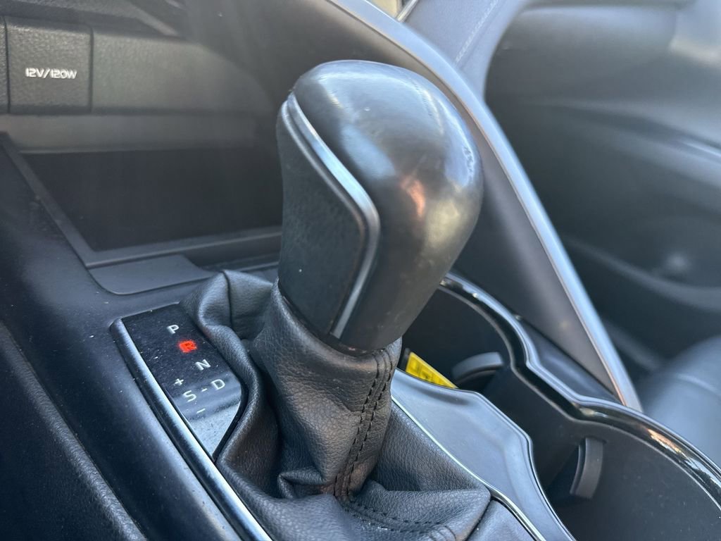 Used 2020 Toyota Camry SE image 22