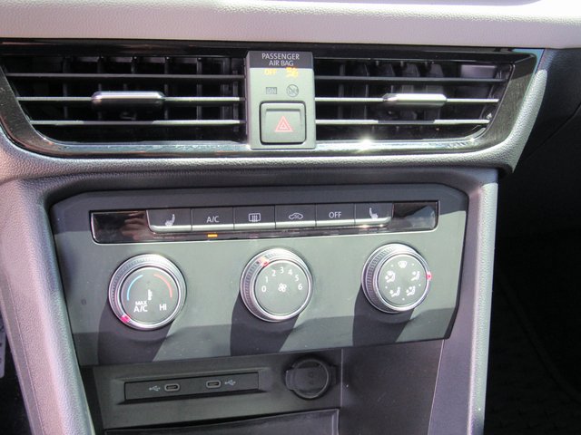 Used 2022 Volkswagen Taos SE image 20