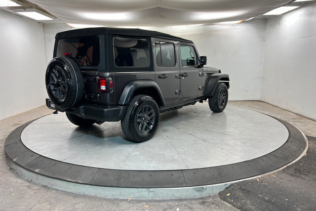 Used 2024 Jeep Wrangler Unlimited Sport AWD/4WD image 5