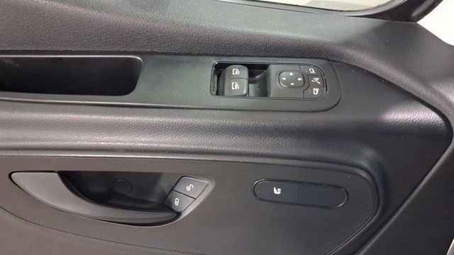 Used 2024 Mercedes-Benz Sprinter 2500 image 28