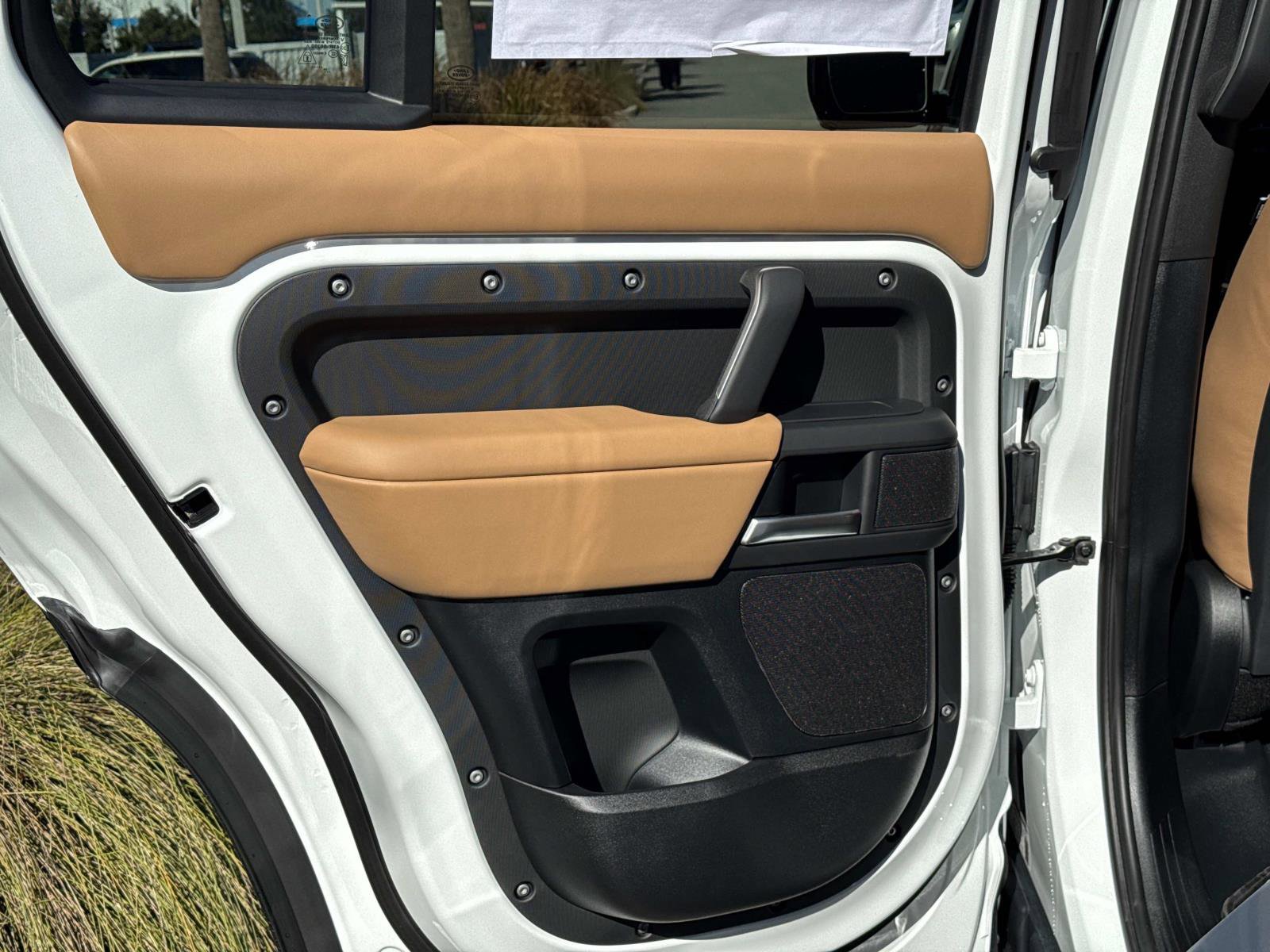 Used 2025 Land Rover Defender 110 S image 12